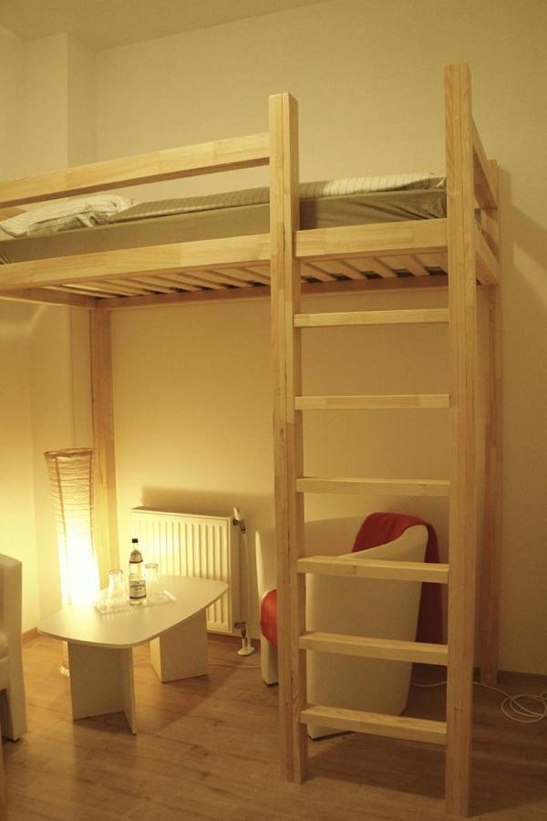 Living In The Box Hostel Berlijn
